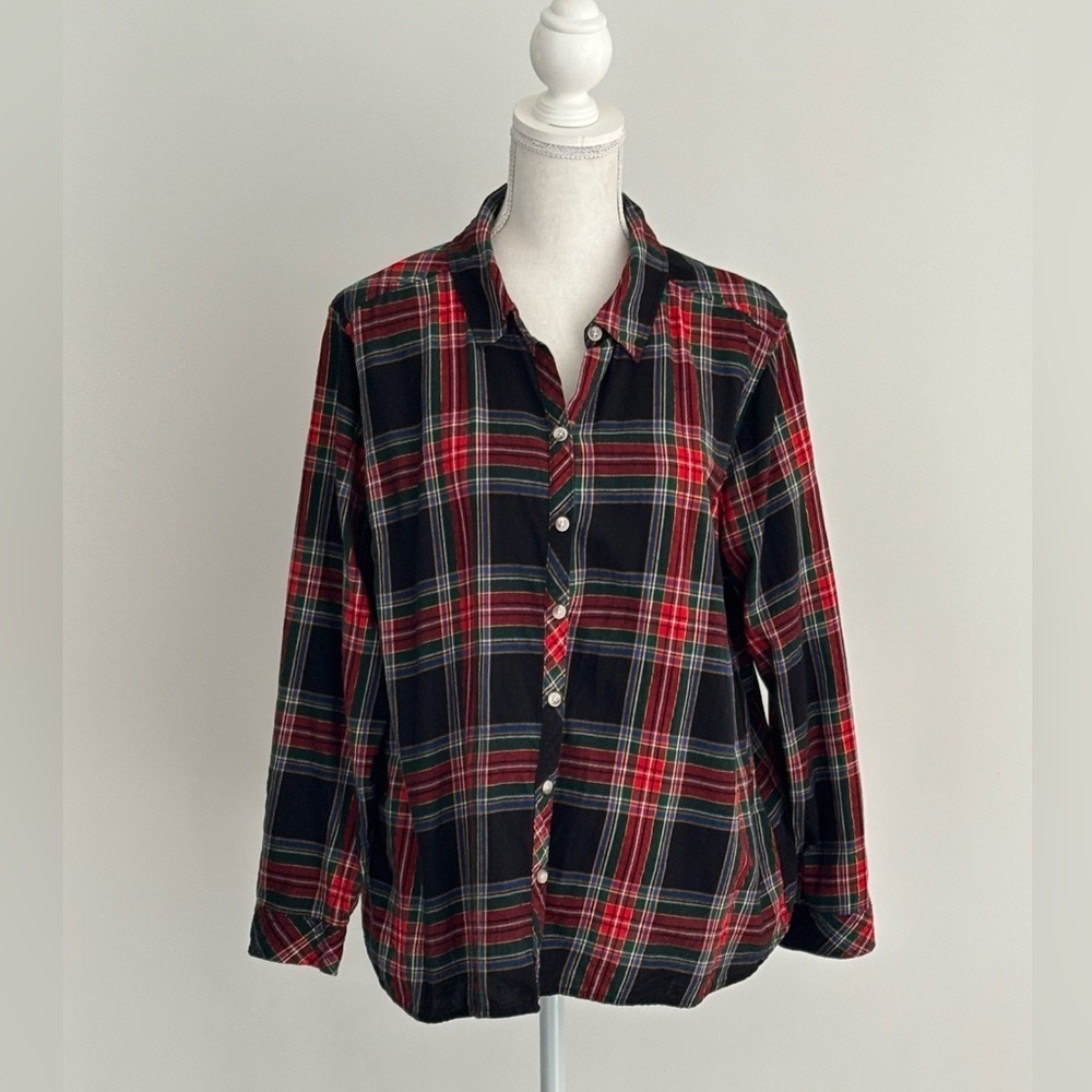 Croft & Barrow Button Down Plaid Shirt - Picture 1 of 9